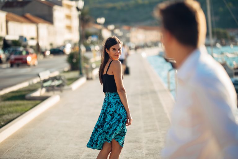 Comment Draguer Une Fille Dans La Rue Devenez Un Maître De La Drague