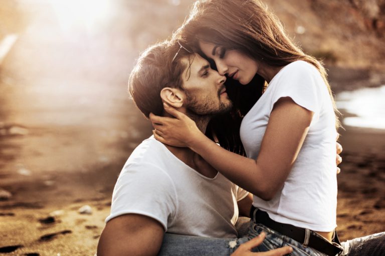 8 Raisons Pour Lesquelles Il Vous Trompe Même S'il Vous Aime