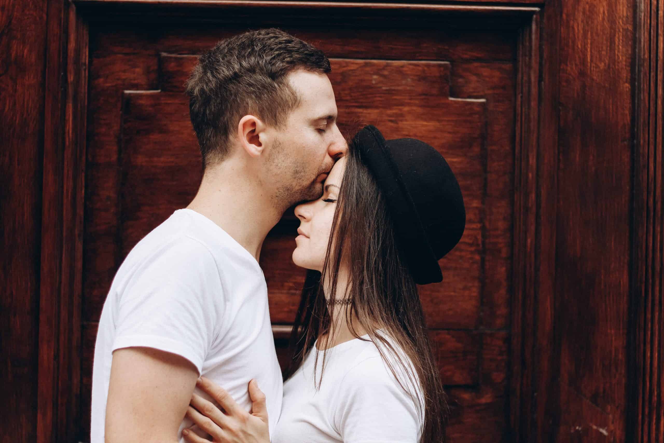 6 Façons Pour Les Hommes D’exprimer Leurs Sentiments Sans Utiliser De Mots