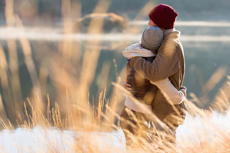 couple, étreindre, eau