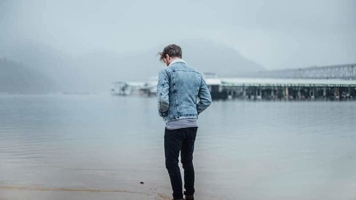 Comment Reconnaître Un Homme Amoureux Qui Cache Ses Sentiments