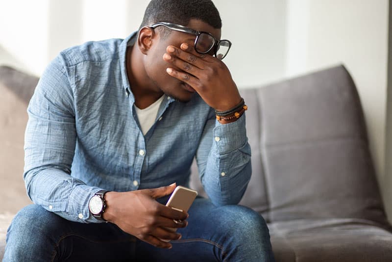 Fouiller Dans Le Telephone De Son Copain Question Intime À Poser À Son Copain: 25 Questions De Compatibilité