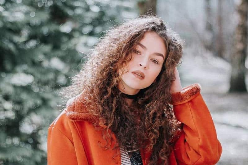 belle femme beauté lumineuse