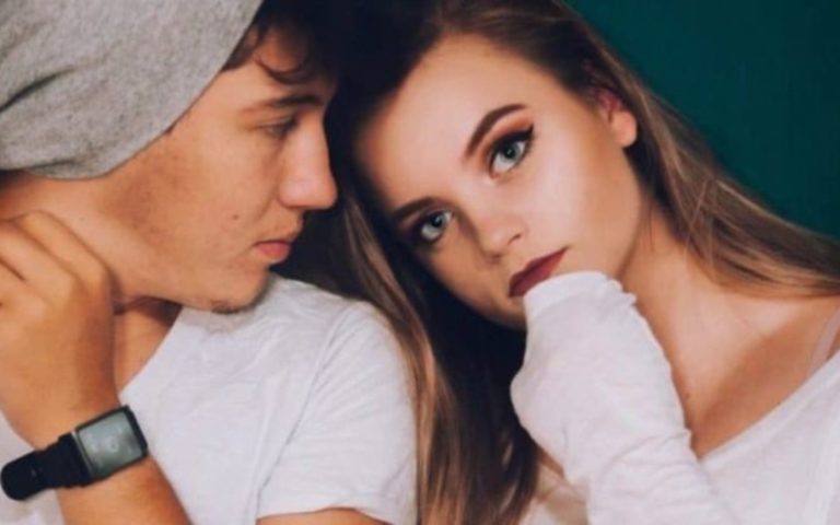 une photo dun homme et dune femme