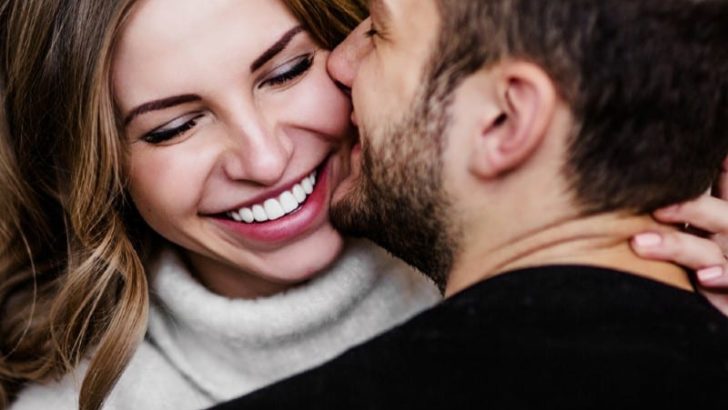 Les Bienfaits Des Câlins en Couple : 14 Raisons Importantes