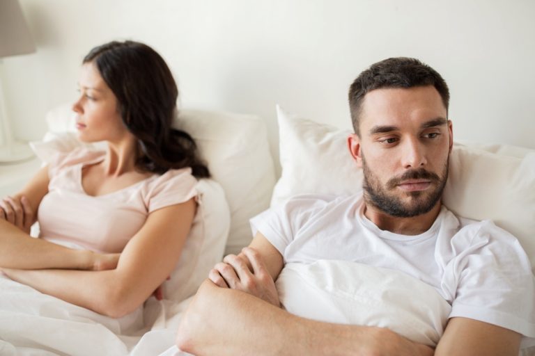 couple lit malheureux la trent