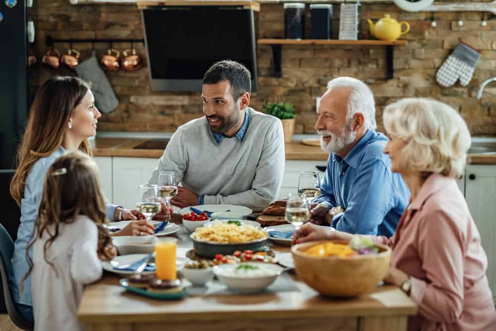 déjeuner en famille