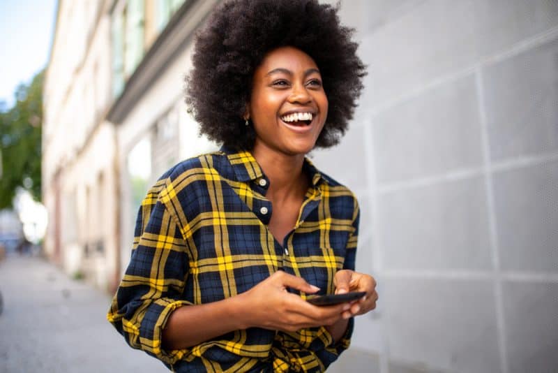 9 Erreurs Qu’on Fait Souvent Dans La Communication Par Sms (Qui Peuvent Le Refroidir)