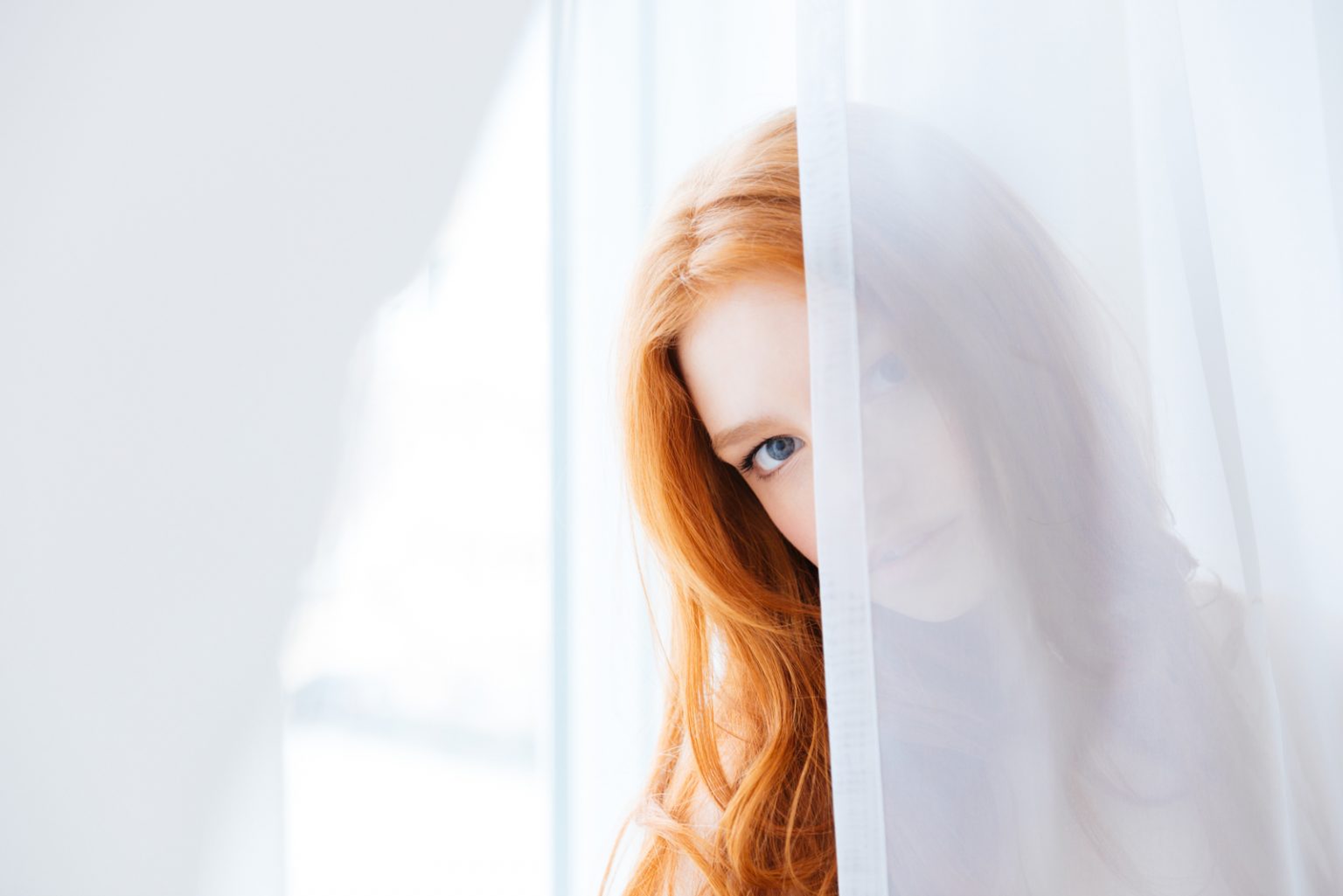 22 Signes Qui Révèlent Qu’une Femme Timide Est Amoureuse