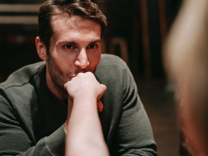 Homme Cancer Amoureux : Un Signe Aimant Et Intuitif