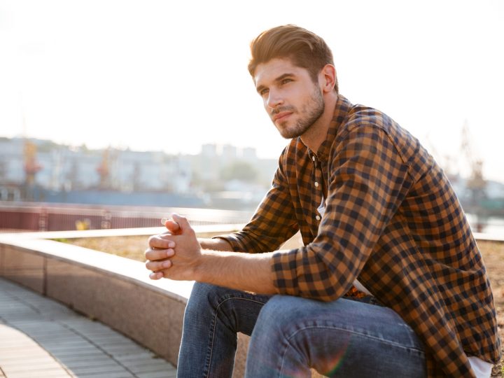 Comment Le Manipulateur Vit Le Silence Radio : On Vous Dévoile Tout !