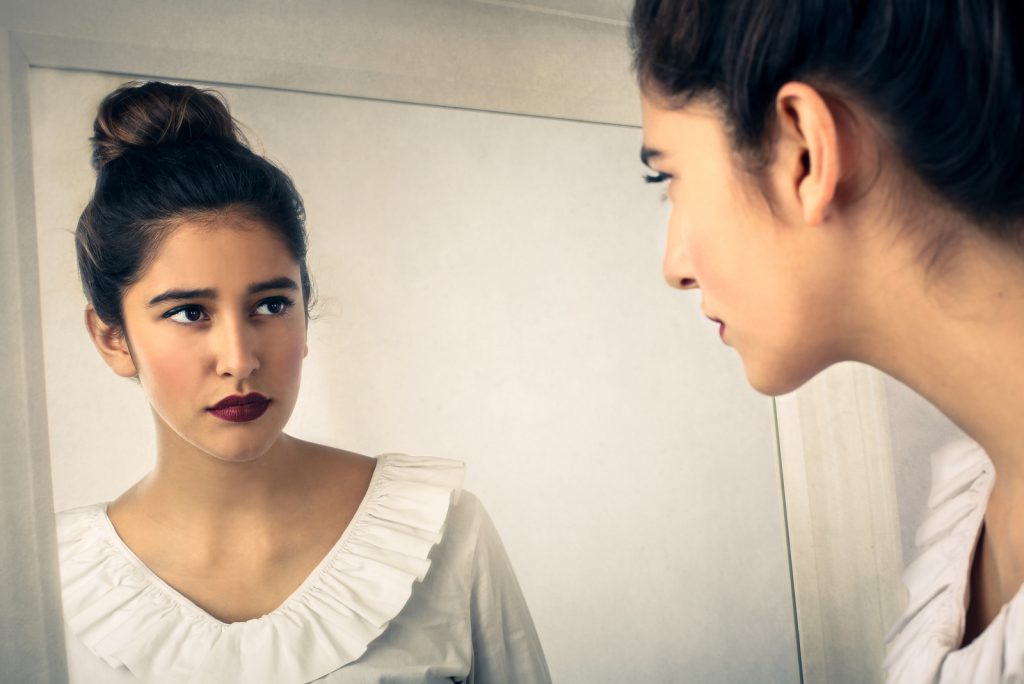 L’effet Miroir En Psychologie Une Porte Vers Le Bonheur