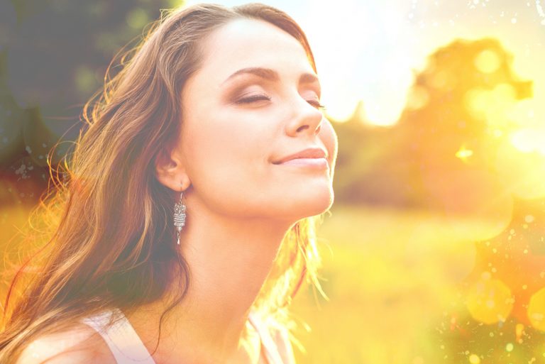 belle femme dans la nature