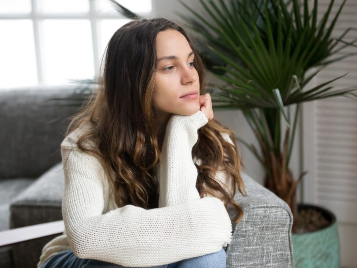14 Signes Que Mon Ex S’en Fout Royalement De Mon Existence