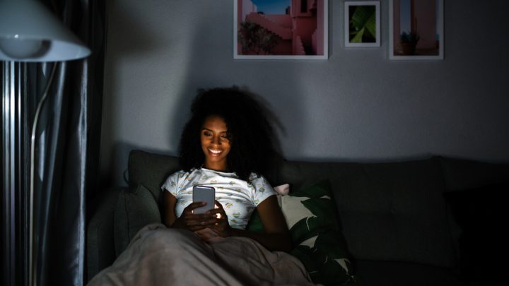 Dire Bonne Nuit Tendrement : 75 SMS À Utiliser Sans Modération