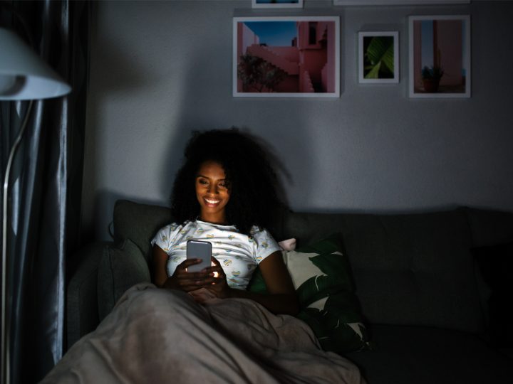 Dire Bonne Nuit Tendrement : 75 SMS À Utiliser Sans Modération