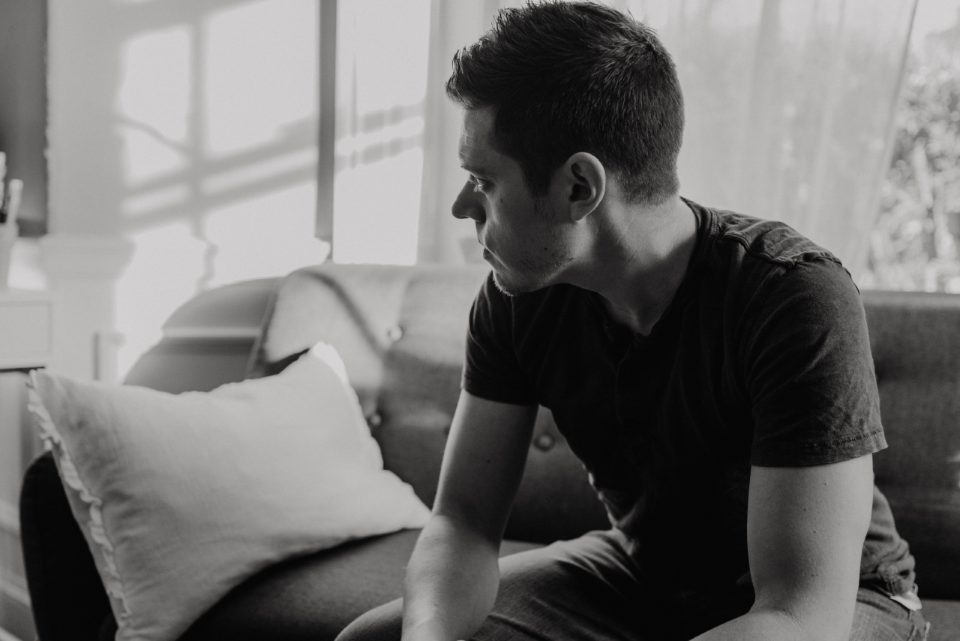 Comment Faire Réagir Un Homme Distant? Voici Tous Les Secrets