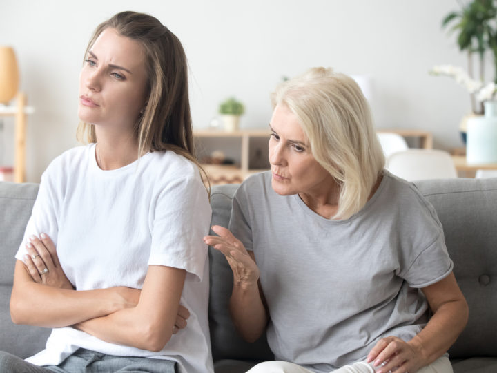 Comment Reconnaître Et Faire Face À Une Mère Toxique?