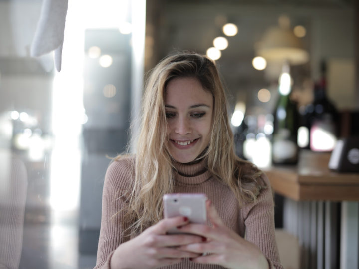 Disquette Tinder: Les Phrases D’accroche Pour Un Rendez-Vous
