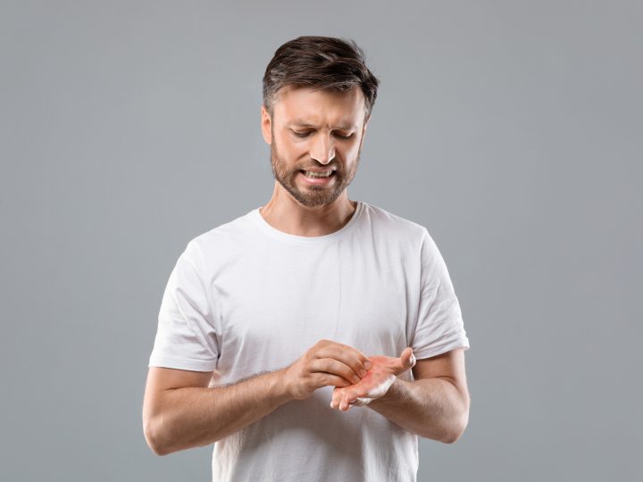 La Main Droite Qui Gratte : A-T-Elle Une Signification ?