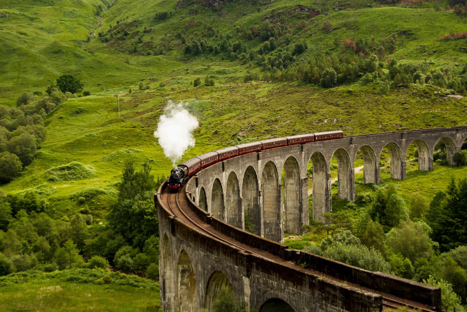 Pont de viaduc de Harry Potter en Ecosse