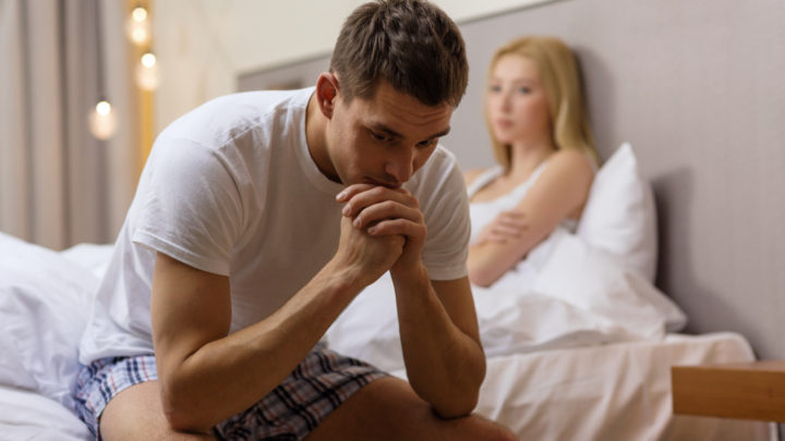 Comment Reconnaître Un Homme Malheureux En Couple : 13 Signes