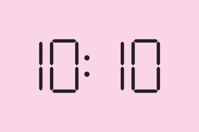 10h10 sur une horloge numérique