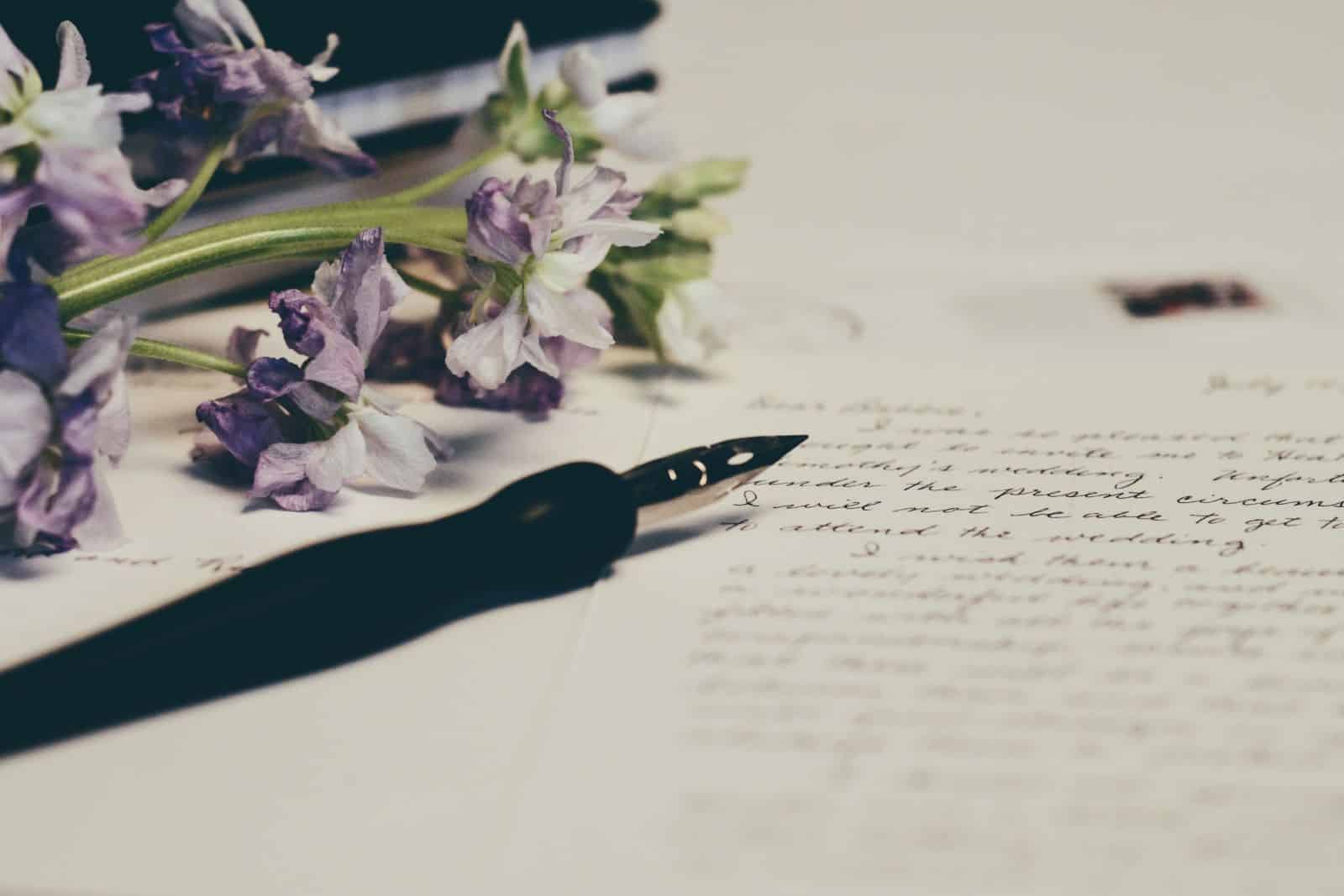 stylo à encre et lettre d'amour
