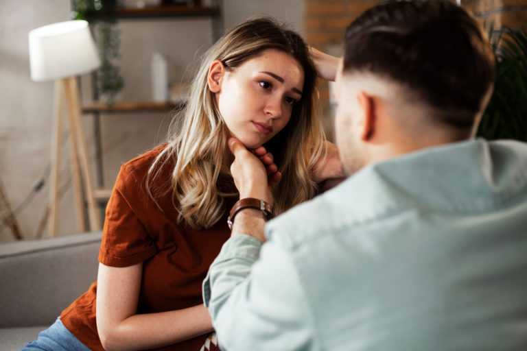 Mal De Tête Côté Gauche Signification Spirituelle À sa façon