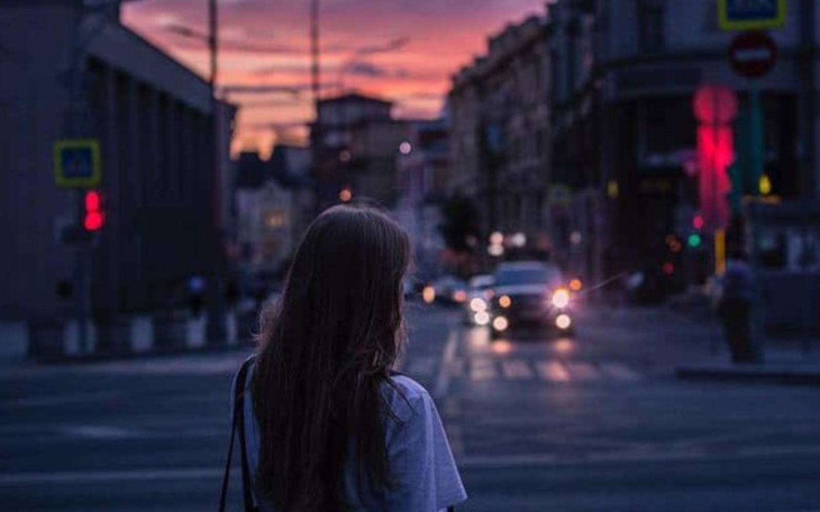 femme dans la ville